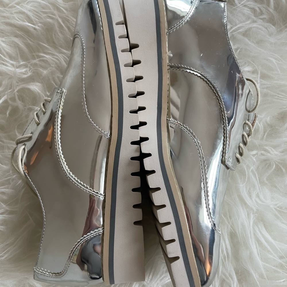metallic oxford shoes